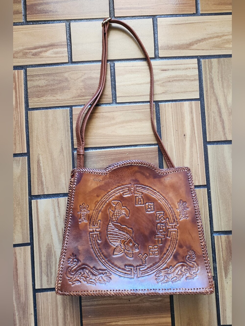 Old Leather Bag - Picture 2 of 10